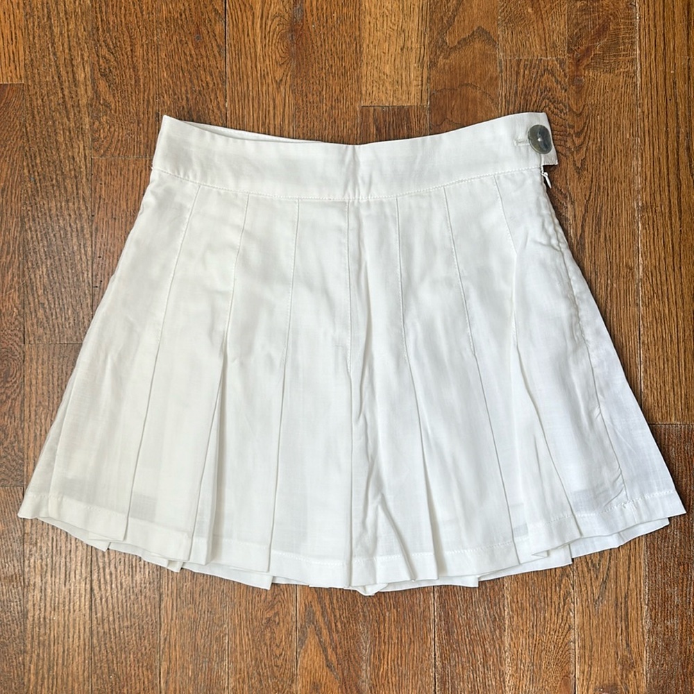 NIA adorable tennis skwort in white🤍🤍